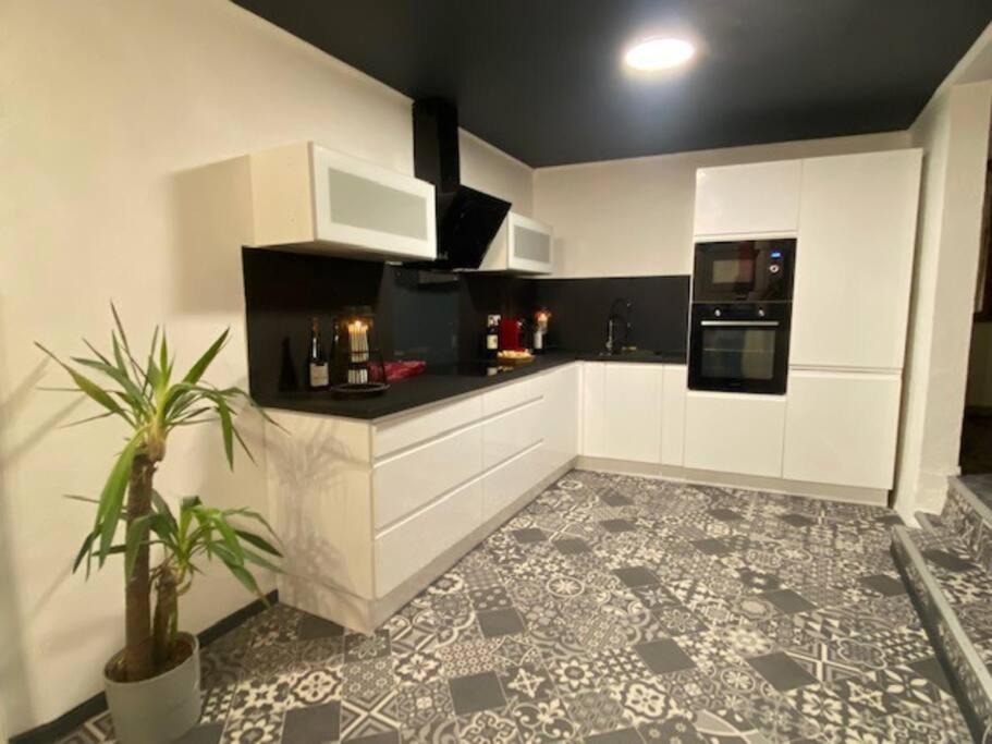 Appartement A Sommieres Exterior photo